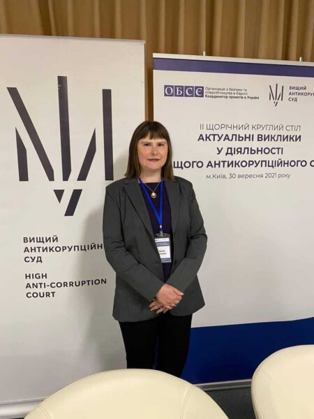 Адвокат, науковий радник АО «BARRISTERS» Ірина Гловюк взяла участь у роботі круглого столу «Актуальні виклики у діяльності Вищого антикорупційного суду»