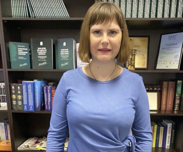 «ДЕЯКІ ТЕОРЕТИКО-ПРИКЛАДНІ ПИТАННЯ ЗАСТОСУВАННЯ МЕДІАЦІЇ У КРИМІНАЛЬНОМУ ПРОВАДЖЕННІ» -  ТЕЗИ АДВОКАТА, НАУКОВОГО РАДНИКА АО «BARRISTERS» ІРИНИ ГЛОВЮК  (ЗБІРНИК МАТЕРІАЛІВ КРУГЛОГО СТОЛУ «КРИМІНАЛЬНА ЮСТИЦІЯ В УКРАЇНІ: РЕАЛІЇ ТА ПЕРСПЕКТИВИ»)