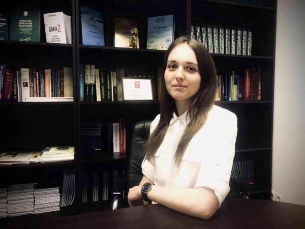 «ЧИ Є ВИКЛИК ЧЕРЕЗ WHATSAPP НАЛЕЖНИМ ВИКЛИКОМ У КРИМІНАЛЬНОМУ ПРОВАДЖЕННІ (КРІЗЬ ПРИЗМУ СУДОВОЇ ПРАКТИКИ)» – ТЕЗИ ПОМІЧНИКА АДВОКАТА  АО «BARRISTERS» ЮЛІЇ ГОНЧАРЕНКО