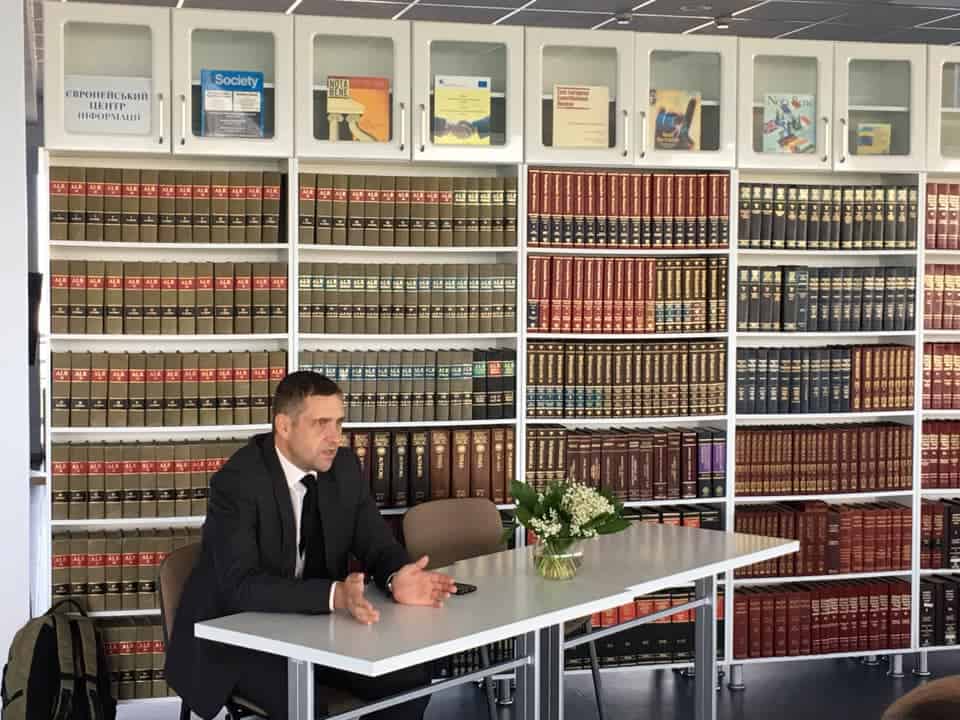 Науковий радник АО «BARRISTERS» Борис Бабін розповів студентам юридичного університету Харкова про депортацію кримськотатарського народу