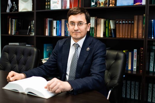 «ЗАБОРОНА РЕТРОСПЕКТИВНОГО ОБҐРУНТУВАННЯ ДОЗВОЛІВ НА ПРОВЕДЕННЯ НСРД: ПРАКТИКА ЄСПЛ ТА ЇЇ ІМПЛЕМЕНТАЦІЯ В УКРАЇНІ» – ТЕЗИ АДВОКАТА, НАУКОВОГО РАДНИКА АО «BARRISTERS» МИКОЛИ ПАШКОВСЬКОГО