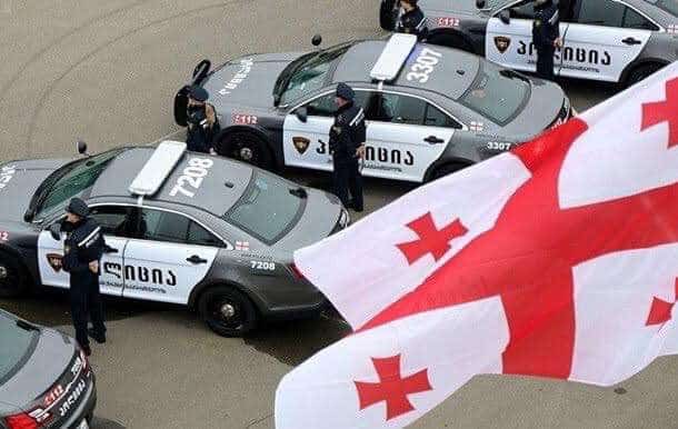 Захищати інтереси українки Юлії Сусляк, яку затримали у Грузії разом з десятьма дітьми, будуть адвокати АО «BARRISTERS» - Олександр Тананакін, Олександр Шадрін та Інна Тецька.