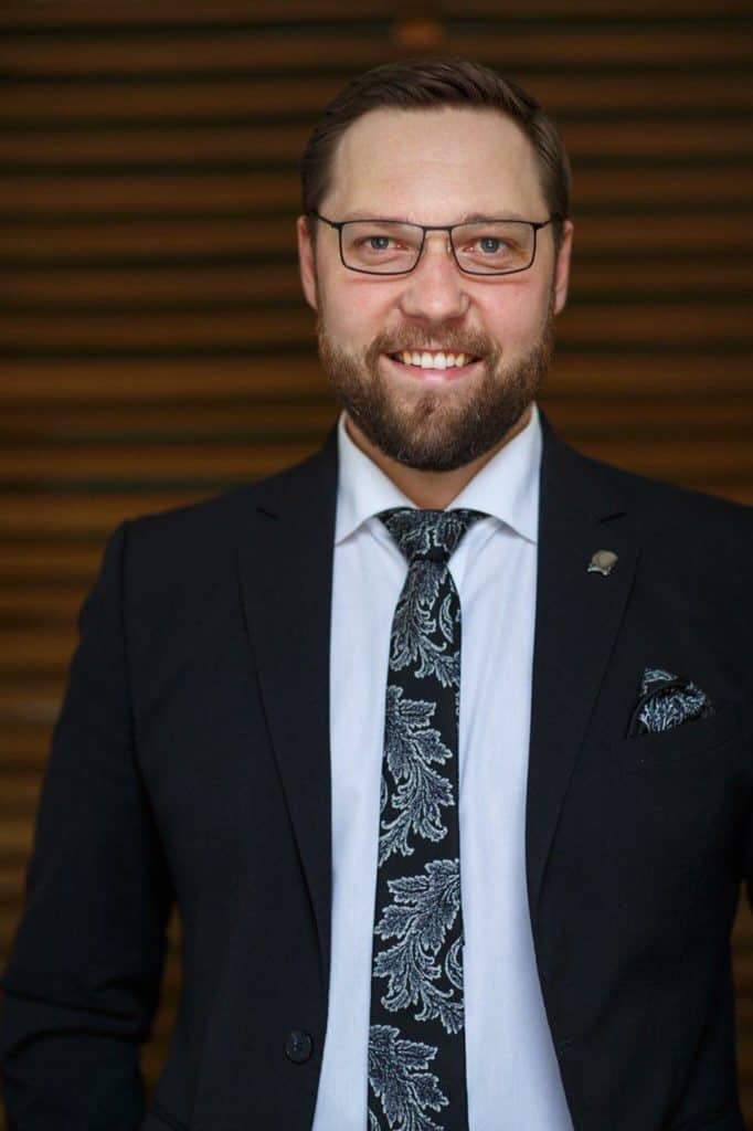 Транспортні засоби з іноземними номерами: як їздити законно?