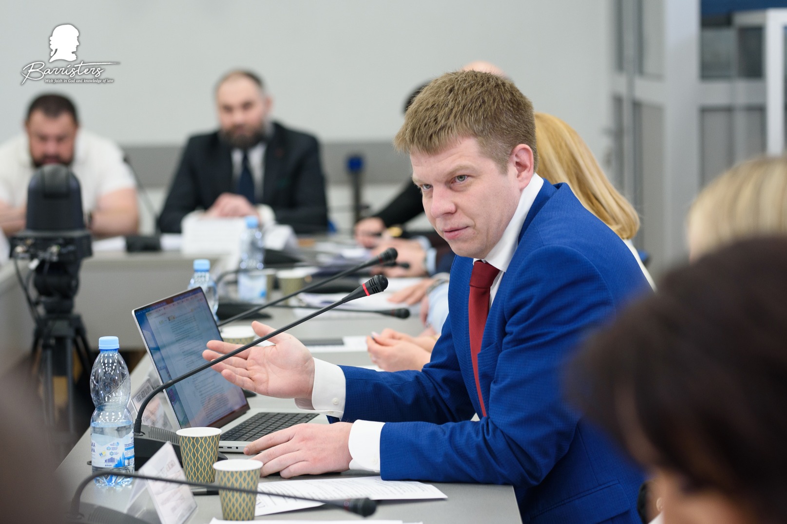 Партнер АО Barristers Олександр Шадрін виступив на публічній дискусії, присвяченій конституційно-правовому аналізу статті 615 КПК України та практиці її застосування в умовах воєнного стану у світлі новітніх правових позицій Конституційного Суду України