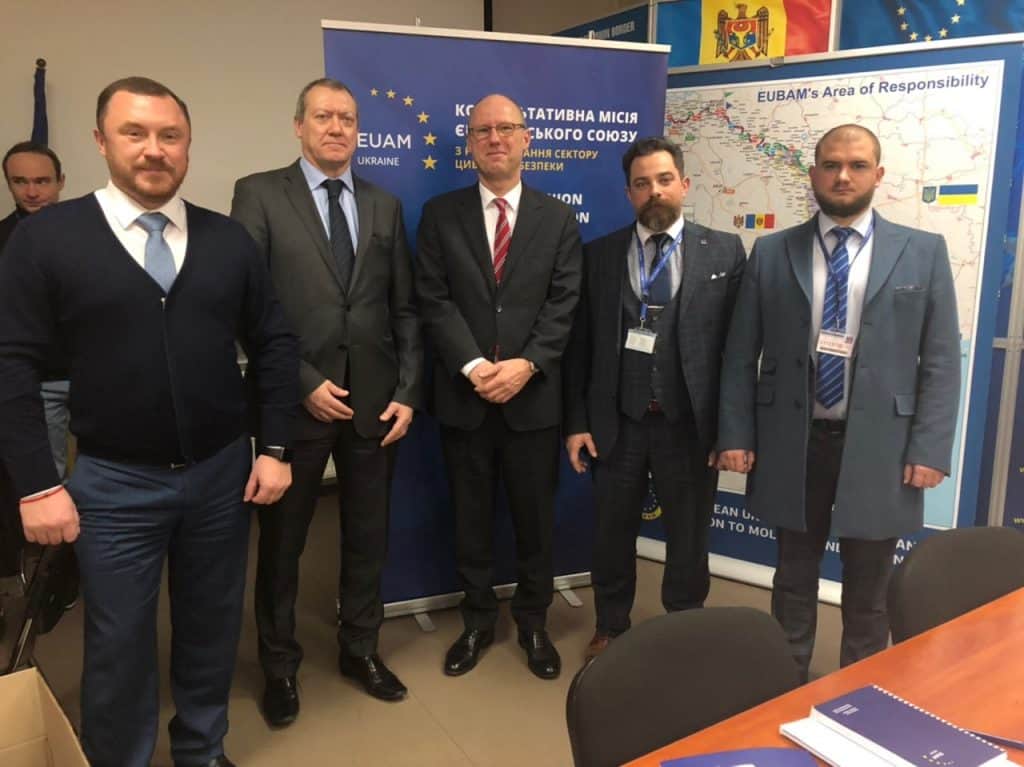 ПАРТНЕРИ АО “BARRISTERS” ПОНОМАРЕНКО ДЕНИС ТА ЮРІЙ ЖОВТАН ВЗЯЛИ УЧАСТЬ У КРУГЛОМУ СТОЛІ ДІАЛОГОВОЇ ПЛАТФОРМИ З ПИТАНЬ ПУБЛІЧНІХ РАД ПРИ СУДАХ ОДЕСИ