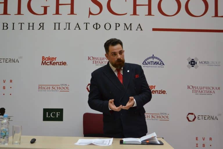 Про способи отримання доступу до матеріалів справи розповів партнер АО «BARRISTERS» Денис Пономаренко